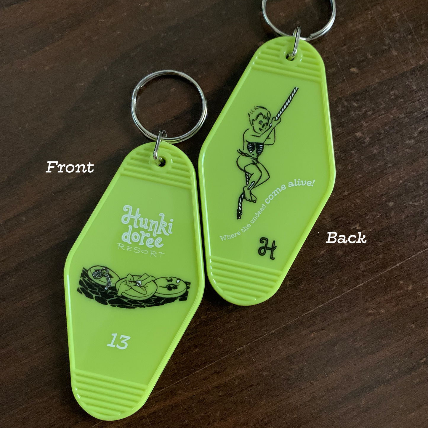 Hunkidoree™ Resort souvenir keychain